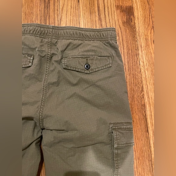 Cargos - Picture 4 of 4